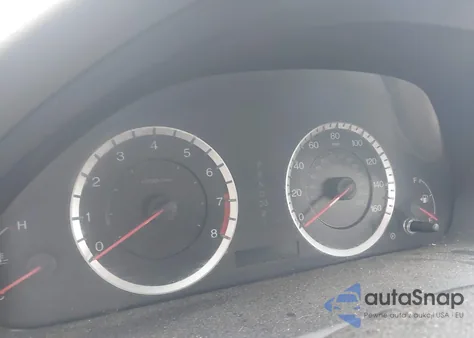 2010 Honda Accord 2.4 Lx-P z USA, uszkodzony, nr VIN 1HGCP2F43AA164161